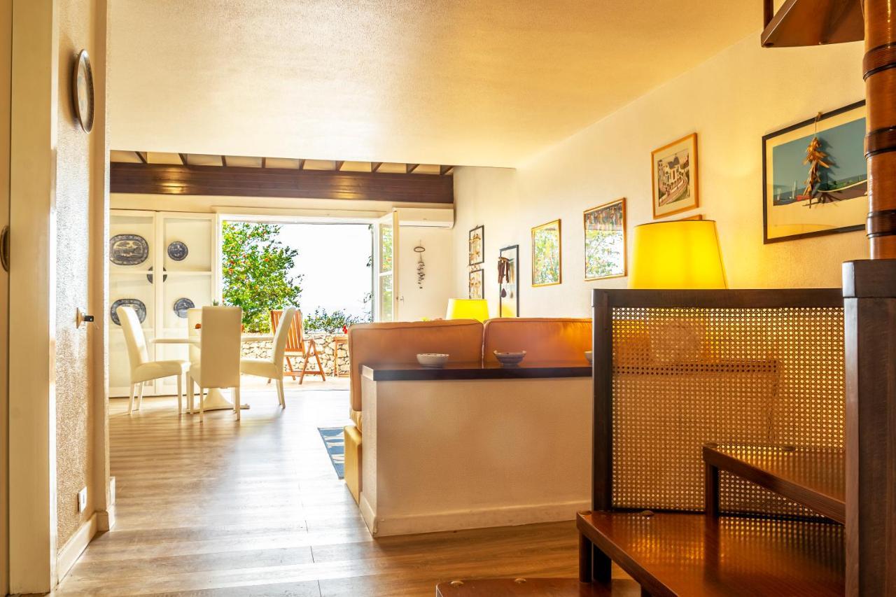 Sea Life - Taormina Apartment ภายนอก รูปภาพ
