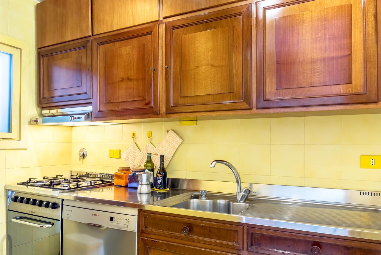 Sea Life - Taormina Apartment ภายนอก รูปภาพ